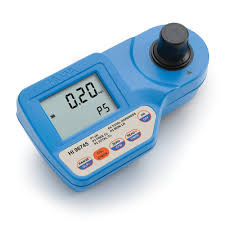Fotometr pro stanovení chloru, železa LR (nízký rozsah), celkové tvrdosti a pH 